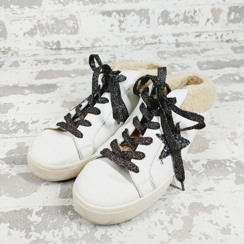 Steve Madden Women's Polaris Silver Star Sneaker in White V588 - Picture 2 of 11